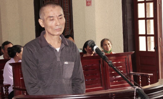 Lẩn trốn 30 năm vẫn không thoát tội buôn người