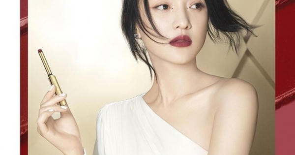 Vẻ đẹp U50 mong manh thanh tú của Châu Tấn