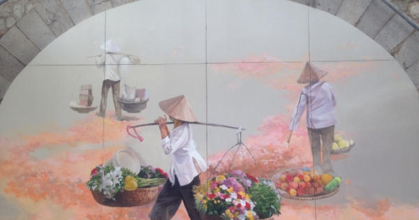 Hà Nội: Những bức bích họa đầu tiên trên phố Phùng Hưng