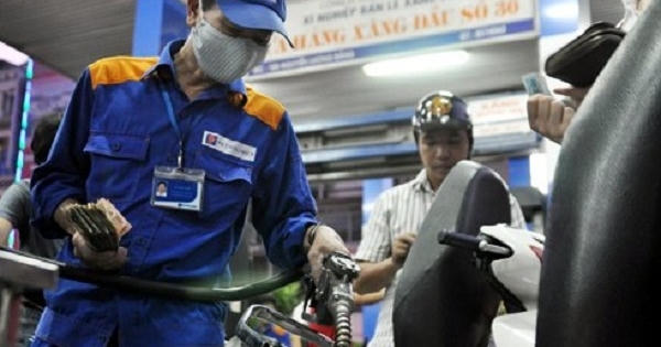 Ngày mai, 20/10 giá xăng có thể tăng mạnh? Ngày mai, 20/10 giá xăng có thể tăng mạnh?