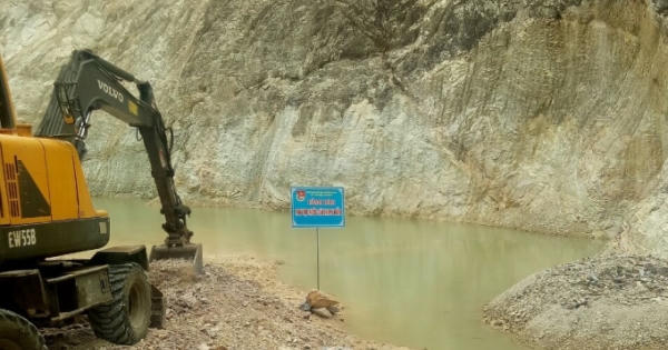 Tiến hành san lấp “bẫy chết người” trên triền núi nơi nữ sinh đuối nước tử vong Tiến hành san lấp “bẫy chết người” trên triền núi nơi nữ sinh đuối nước tử vong