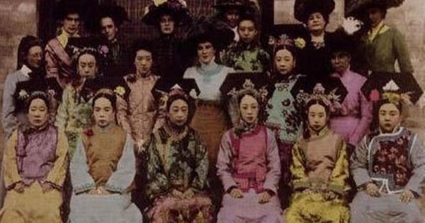 Bí mật phía sau cuộc sống xa hoa của các người đẹp chốn hậu cung triều Thanh
