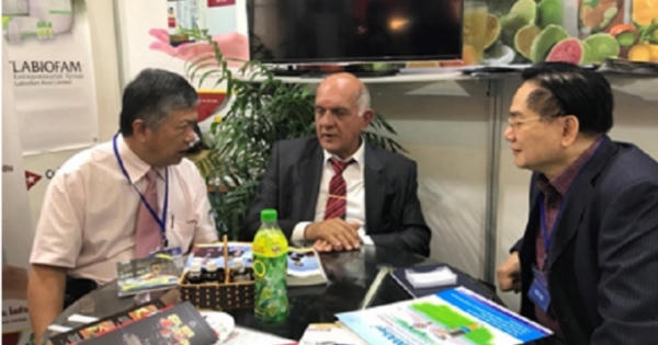 Chiêu "độc" bán thuốc Vidatox chữa ung thư giả - Chuyện hôm nay mới kể!