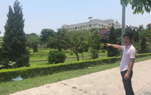 Quận Hoàng Mai: Bỗng dưng mất hàng trăm m2 "đất vàng', người dân còng lưng đi đòi quyền lợi Quận Hoàng Mai: Bỗng dưng mất hàng trăm m2 "đất vàng', người dân còng lưng đi đòi quyền lợi