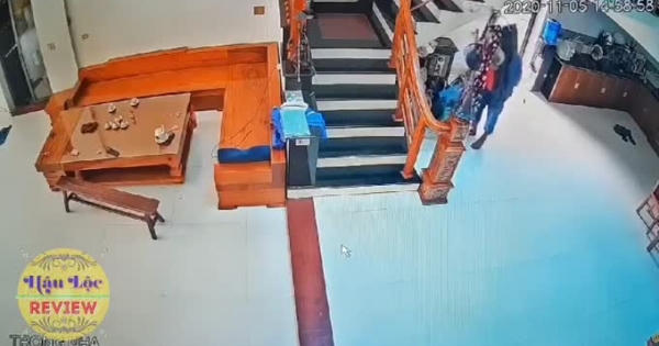 [Clip]: Khách không mời ngang nhiên vào nhà giữa ban ngày