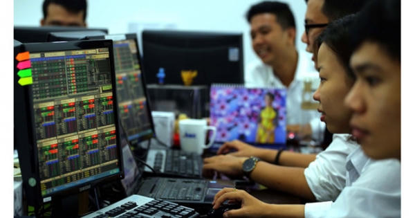 Thoái vốn tại hàng loạt công ty, VNPT sẽ thu về hơn 1.000 tỉ đồng Thoái vốn tại hàng loạt công ty, VNPT sẽ thu về hơn 1.000 tỉ đồng