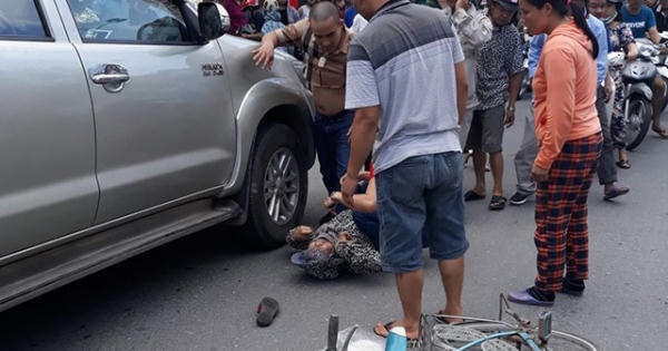 Khởi tố tài xế điều khiển xe bán tải trên đường ngược chiều cán chết cụ bà Khởi tố tài xế điều khiển xe bán tải trên đường ngược chiều cán chết cụ bà