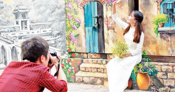 Bích họa "Hà Nội xưa và nay" Bích họa "Hà Nội xưa và nay"