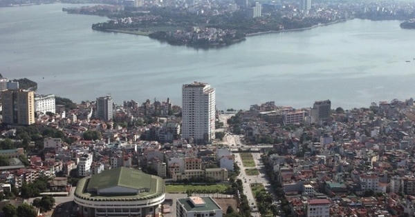 Khổ thân Hồ Tây quá!