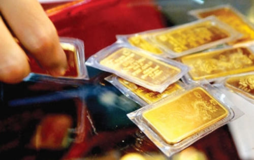 Giá vàng hôm nay 26/11: USD tăng mạnh, giá vàng lao dốc