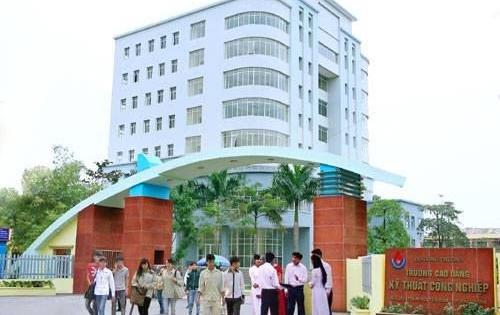 Liên tiếp 3 mạng người tử vong, nguyên nhân từ sai phạm của Trường Cao đẳng kỹ thuật công nghiệp