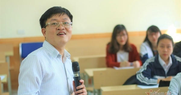 Đào tạo giảng viên tiến sĩ: 'Sao không cấp tiền cho người cầm bằng về?'