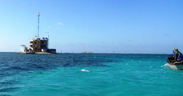 Trường Sa mùa biển động