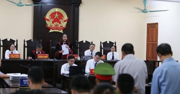 Chủ tịch tỉnh Hà Giang có vô can trong vụ gian lận điểm thi? Chủ tịch tỉnh Hà Giang có vô can trong vụ gian lận điểm thi?