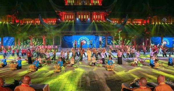 Những nghệ sĩ đóng góp cho thành công của Vesak Những nghệ sĩ đóng góp cho thành công của Vesak