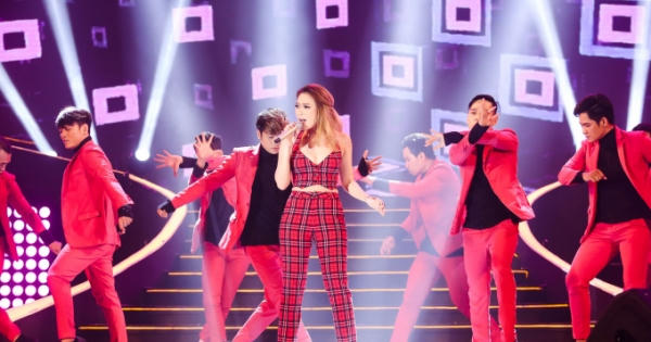 Những con số “khủng” tạo nên sức hút cho đêm tiệc thời trang ngoài trời lớn nhất năm