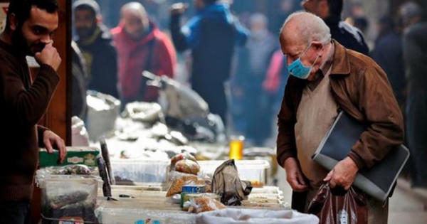 Muôn vàn nghịch cảnh quay cuồng trong cuộc khủng hoảng kinh tế ở Lebanon