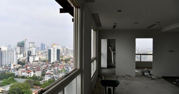 Bắt đầu phá dỡ giai đoạn II tòa nhà 8B Lê Trực Bắt đầu phá dỡ giai đoạn II tòa nhà 8B Lê Trực