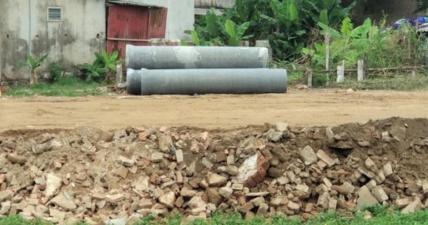 Làm đường bằng rác thải xây dựng: Chủ tịch Nghệ An chỉ đạo xử lý, cấp dưới vẫn 'phớt lờ'