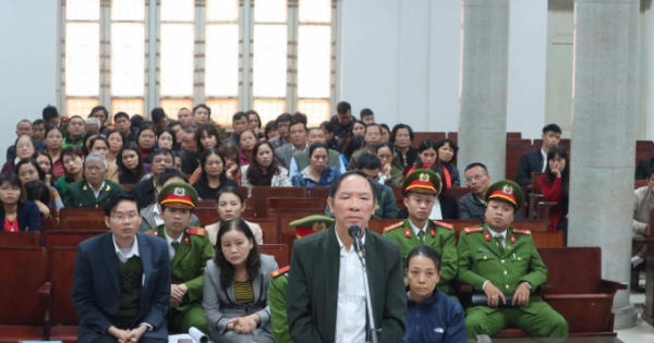 Trả hồ sơ vụ xét xử nguyên Phó Giám đốc Sở Nông nghiệp Hà Nội và đồng phạm