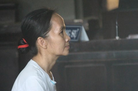 Chồng tố cáo khiến vợ phải ngồi tù vì tự ý bán nhà