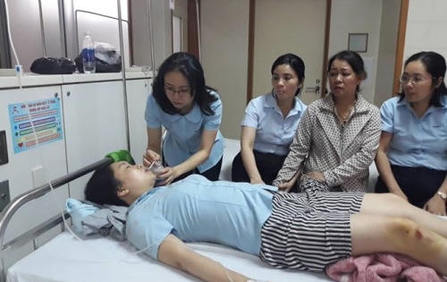 Huế: Cô gái trẻ kể lại giây phút bị đối tượng kề dao vào cổ và kéo lê