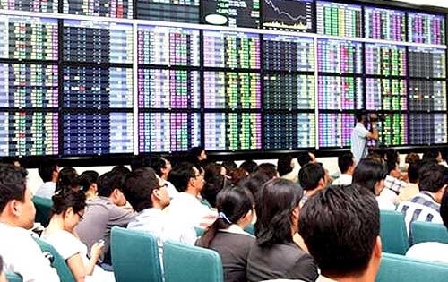 Phạt nặng hành vi làm giả tài liệu trong hồ sơ chào bán cổ phiếu riêng lẻ