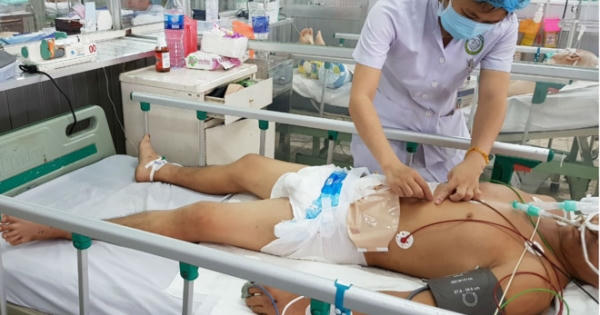Nguy kịch tính mạng vì bất cẩn để máy cưa cắt ngang bụng và đùi