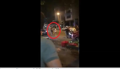 TP Hồ Chí Minh: Dùng bàn ghế chống lại cả dàn mã tấu