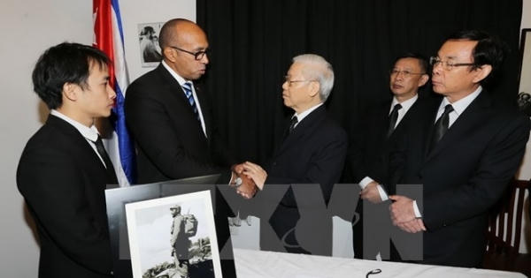 Lãnh đạo Đảng, Nhà nước, Chính phủ viếng lãnh tụ Fidel Castro