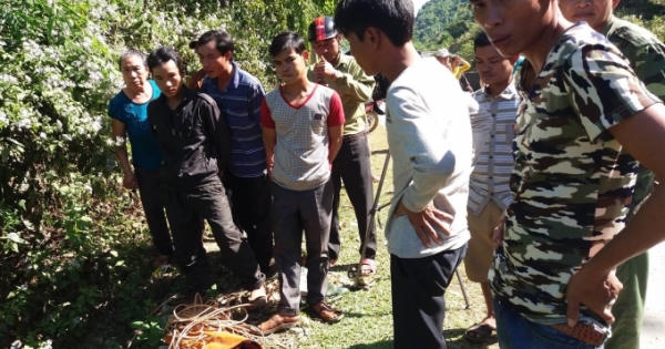 Bàng hoàng phát hiện thi thể người đàn ông dưới cống nước