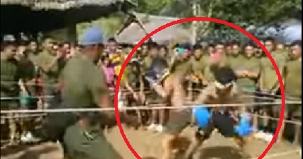 Clip: Cười ra nước mắt với màn bịt mắt đấu võ