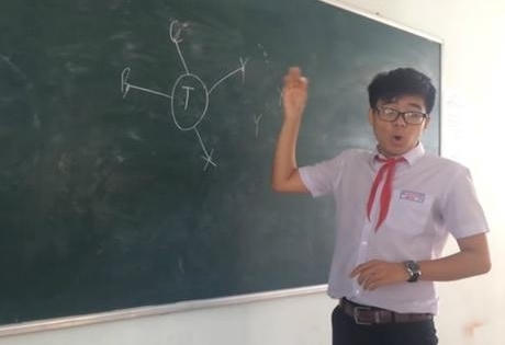 Video 'Thuyết thả thính' của nam sinh lớp 9 thu hút 1,5 triệu like