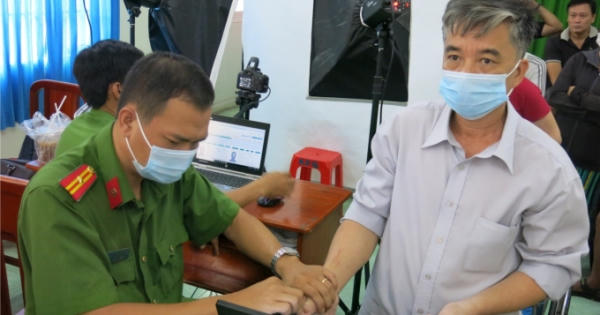 TP HCM: Thẻ căn cước công dân gắn chíp phục vụ tiện ích gì cho người dân?