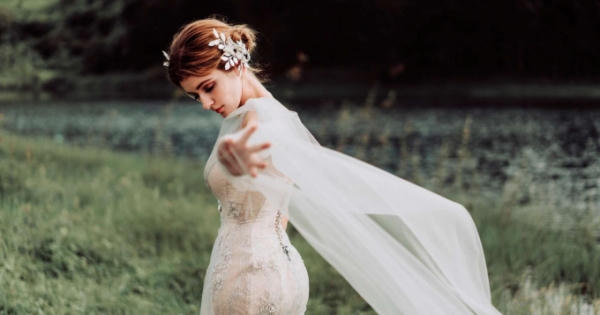 Ngắm nhìn vẻ đẹp huyền bí trong những thiết kế mới của thương hiệu Joli Poli