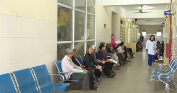 Thời sự 9h ngày 28/11/2017: Người dân được hưởng lợi khi thông tuyến bảo hiểm y tế