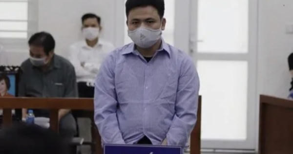 Níu kéo tình cảm không được, tự đâm mình rồi truy sát người tình bằng những nhát dao oan nghiệt