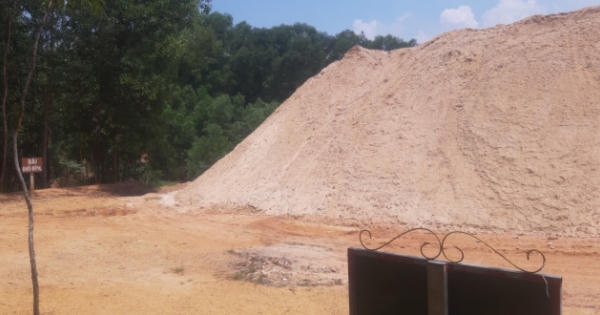 Trường Sĩ quan Lục quân 2 có được phép nhận tiền của người dân để xóa quy hoạch đất quốc phòng?