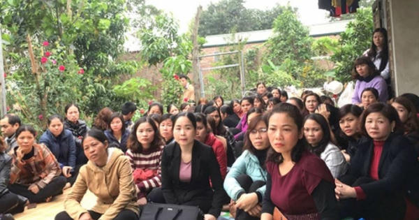 Sa thải giáo viên ồ ạt: Thầy cô hợp đồng… “ngồi trên đống lửa”