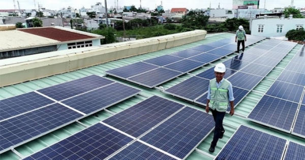 Xử lý pin mặt trời hết hạn: Nhà nước phải cầm chuôi