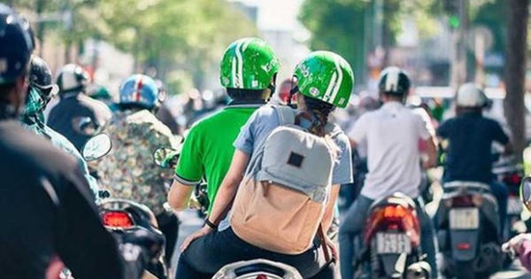 Giật mình khi tài xế 'xe ôm công nghệ' muốn kể chuyện... tình dục