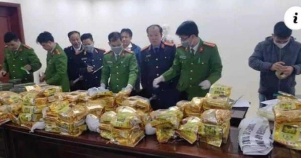 Bắt 4 đối tượng, thu 8 bao tải chứa hàng trăm kg chất nghi ma túy