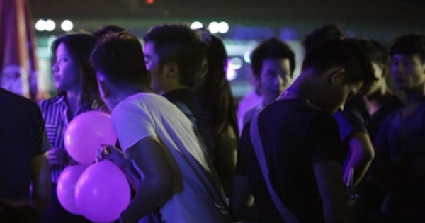 Rối loạn thần kinh vì “cười”