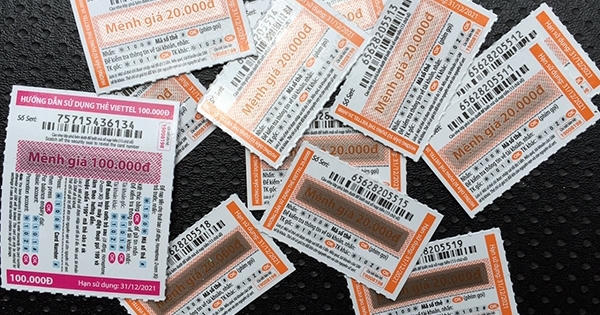 Nhà mạng đồng loạt ngừng khuyến mại thẻ điện thoại trong năm 2016