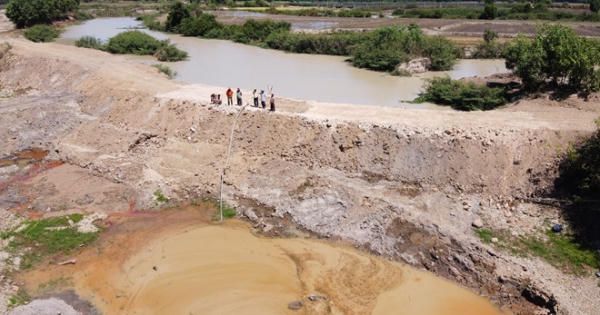 Công ty TNHH Thông Thuận khai thác đất trái phép gần 50.000m3