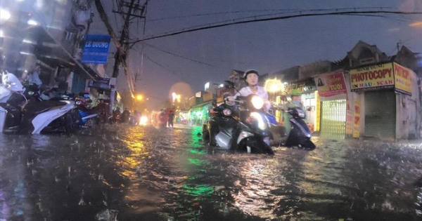 Những con đường khốn khổ ở TPHCM