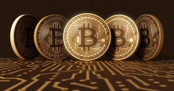 Giá Bitcoin hôm nay 17/12: Bitcoin áp sát cột mốc 20.000 USD