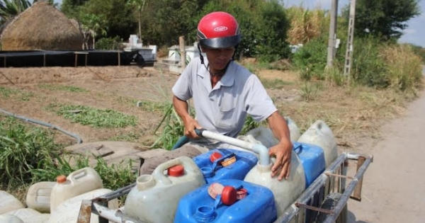 Gần 1 triệu người miền Tây đang thiếu nước