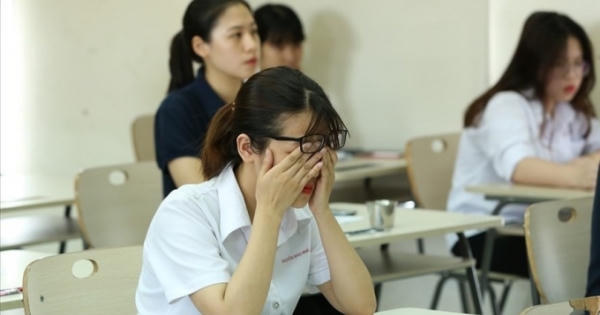 Thêm nhiều trường đại học tăng mạnh học phí