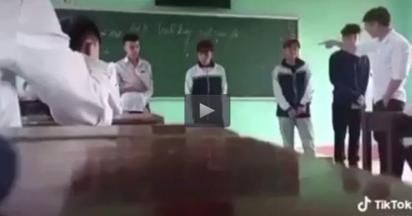 Thầy giáo có hành vi thiếu chuẩn mực với học sinh tại Bắc Giang: Xem xét chấm dứt hợp đồng Thầy giáo có hành vi thiếu chuẩn mực với học sinh tại Bắc Giang: Xem xét chấm dứt hợp đồng